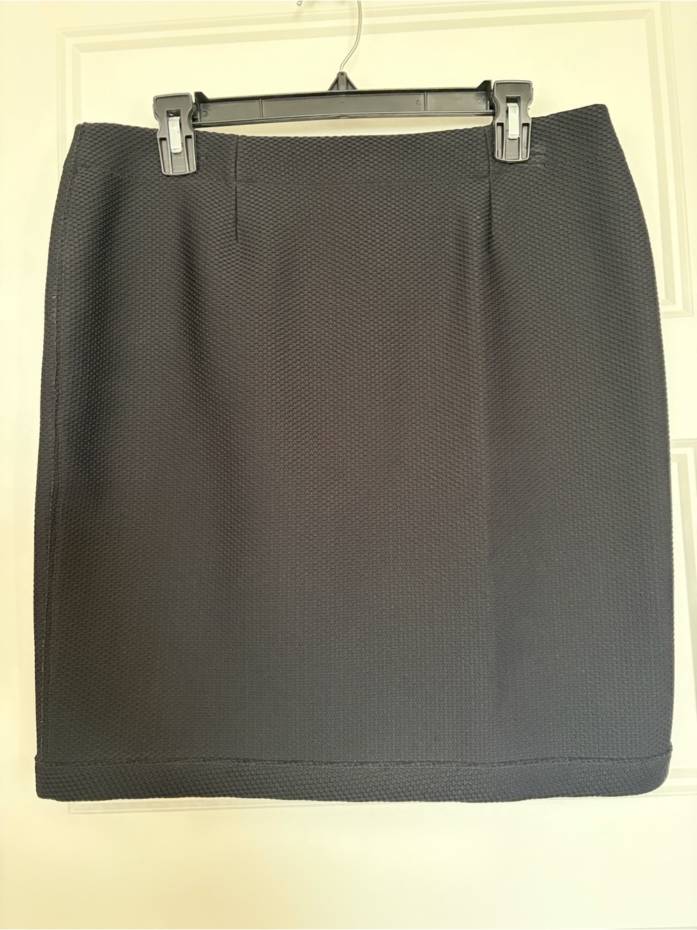 Marie Saint Pierre Black Textured Pencil Skirt. (made in Canada)